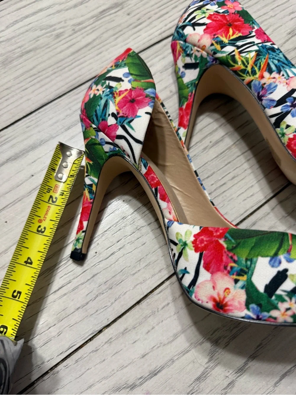 Mix No. 6 Floral Peep-Toe Pumps - White, Pink, Green, Blue size 9